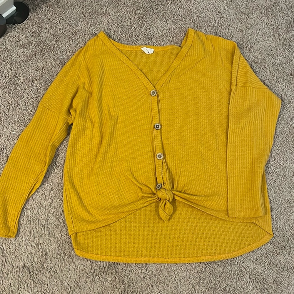Tie top